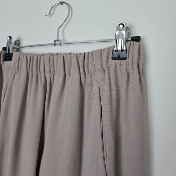 Aritzia Babaton Pants Womens 2XS Brown Pleated Pull On Elastic Waist Tapered Leg - Picture 2 of 7